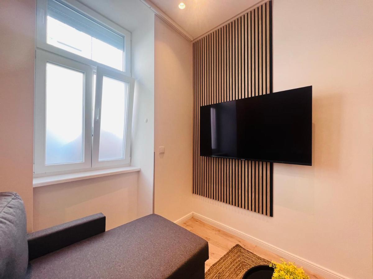 Zeus Design Apartment Schlosspark Schoenbrunn Відень Екстер'єр фото