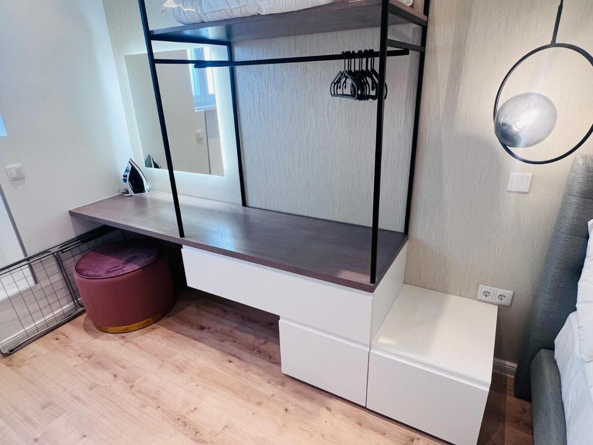 Zeus Design Apartment Schlosspark Schoenbrunn Відень Екстер'єр фото