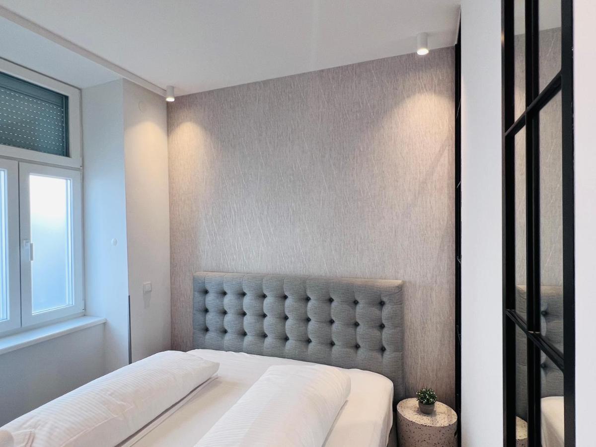 Zeus Design Apartment Schlosspark Schoenbrunn Відень Екстер'єр фото